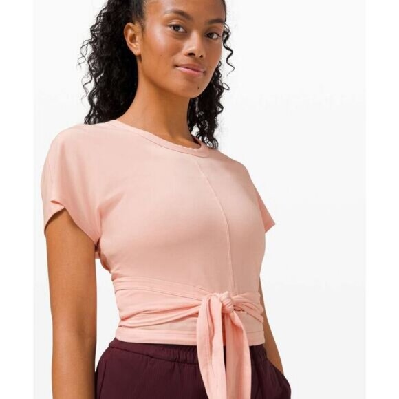 LULULEMON Its A Tie Tee Size 4 Pink Mist - Picture 2 of 6